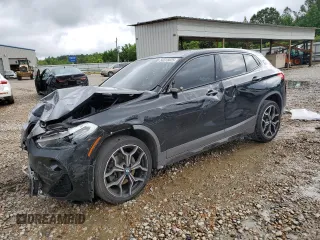 2018 BMW X2 sDrive28i z VIN WBXYJ3C34JEJ81358, wystawiony jako Copart lot #56315025 z przebiegiem Nie podano mil oraz Szkody całkowita. Historia ofert i sprzedaży dostępna na DreamBid. Obrazek 1.