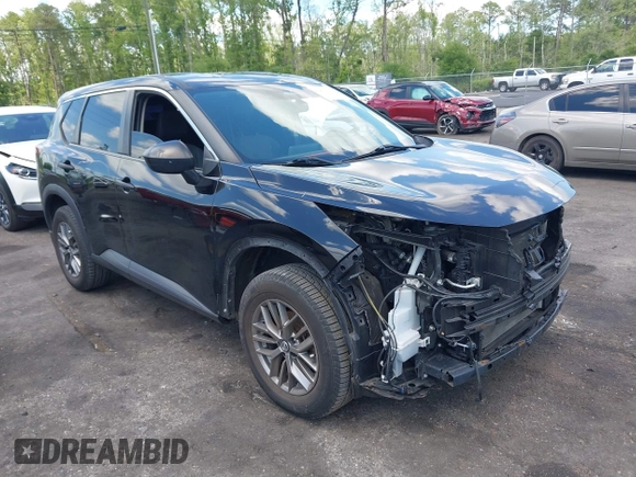 2021 Nissan Rogue S z VIN JN8AT3AA2MW002456, wystawiony jako IAAI lot #42271473 z przebiegiem 136 402 mil mil oraz . Historia ofert i sprzedaży dostępna na DreamBid. Obrazek 1.