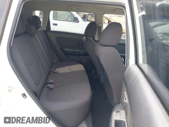 2012 Kia Soul with VIN KNDJT2A59C7439484, listed as a IAAI auction lot 42114087 with 142,933 mi miles. Bid and sale history available at carsss.com. Image 8.