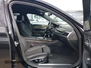 2017 BMW 7 Series 750i with VIN WBA7F0C55HGM21460, listed as a IAAI auction lot 41934198 with 58,206 mi miles and . Bid and sale history available at DreamBid. Image 5.