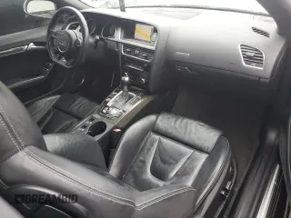 2013 Audi S5 Premium Plus z VIN WAUCGAFHXDN007684, wystawiony jako Copart lot #49976475 z przebiegiem 59 301 mil mil oraz Szkody całkowita. Historia ofert i sprzedaży dostępna na DreamBid. Obrazek 8.