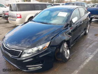 2013 Kia Optima SX w/Limited Pkg with VIN 5XXGR4A6XDG121265, listed as a IAAI auction lot 40771144 with 129,247 mi miles. Bid and sale history available at carsss.com. Image 6.