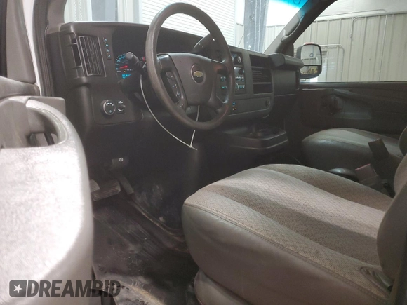 2014 Chevrolet Express Passenger LT with VIN 1GAZG1FG4E1176590, listed as a Copart auction lot 83660024 with 167,653 mi miles and Salvage title. Bid and sale history available at DreamBid. Image 8.