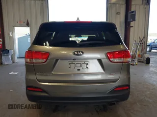 2016 Kia Sorento LX with VIN 5XYPGDA33GG047263, listed as a IAAI auction lot 41772680 with 146,683 mi miles. Bid and sale history available at carsss.com. Image 16.