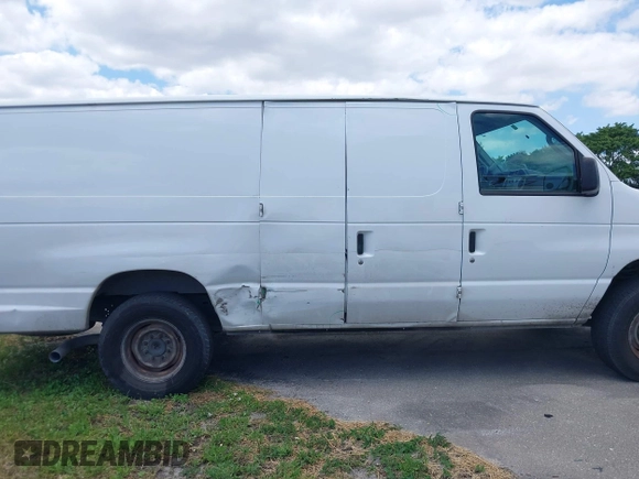 2012 Ford Econoline Cargo Super Duty Commercial z VIN 1FTSS3EL8CDA09954, wystawiony jako IAAI lot #41956151 z przebiegiem 298 467 mil mil oraz . Historia ofert i sprzedaży dostępna na DreamBid. Obrazek 13.