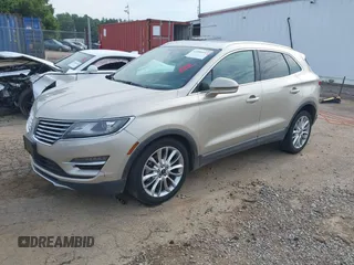 2017 Lincoln MKC Reserve с VIN 5LMCJ3C97HUL32052, выставлен на аукционе IAAI как лот 42584957 с пробегом 88 459 миль миль и . История ставок и продаж доступна на DreamBid. Изображение 2.