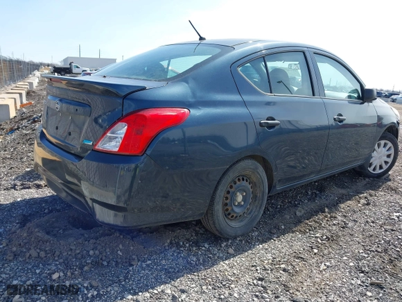 2015 Nissan Versa SV with VIN 3N1CN7APXFL888340, listed as a IAAI auction lot 41944793 with 162,060 mi miles. Bid and sale history available at carsss.com. Image 4.