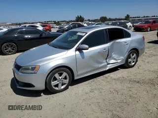 2012 Volkswagen Jetta TDI with VIN 3VWLL7AJ4CM325799, listed as a Copart auction lot 61835265 with 153,404 mi miles and Salvage title. Bid and sale history available at DreamBid. Image 1.