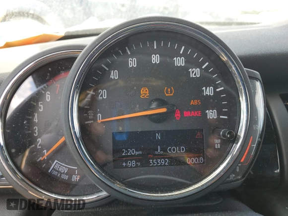 2018 MINI Hardtop 4 Door Cooper with VIN WMWXU1C56J2F79128, listed as a Copart auction lot 60848735 with 35,392 mi miles and Salvage title. Bid and sale history available at DreamBid. Image 9.