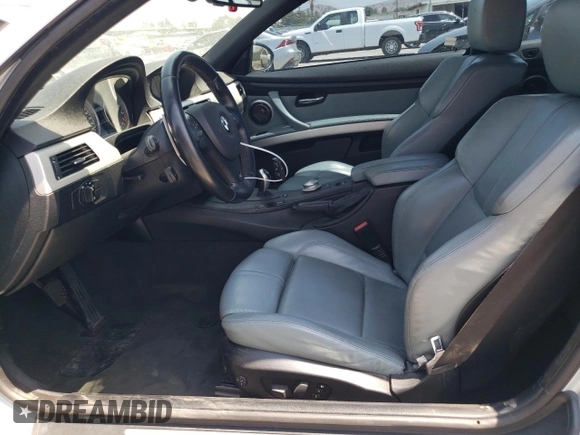 2008 BMW 3 Series M3 z VIN WBSWL93588P331272, wystawiony jako Copart lot #64415684 z przebiegiem 102 565 mil mil oraz Szkoda całkowita • Salvage title. Historia ofert i sprzedaży dostępna na DreamBid. Obrazek 7.
