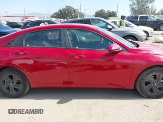 2022 Hyundai Elantra SEL z VIN KMHLM4AG5NU361174, wystawiony jako IAAI lot #41657373 z przebiegiem 34 213 mil mil oraz . Historia ofert i sprzedaży dostępna na DreamBid. Obrazek 14.