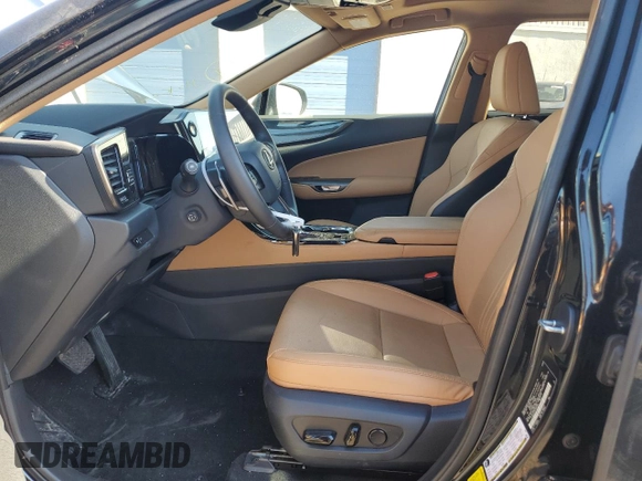 2025 Lexus NX with VIN 2T2GGCEZ5SC066356, listed as a Copart auction lot 47031765 with 3,235 mi miles and Salvage Title. Bid and sale history available at carsss.com. Image 7.