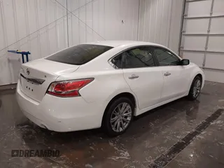 2015 Nissan Altima S with VIN 1N4AL3AP1FC169711, listed as a IAAI auction lot 41884037 with 129,228 mi miles and . Bid and sale history available at DreamBid. Image 4.
