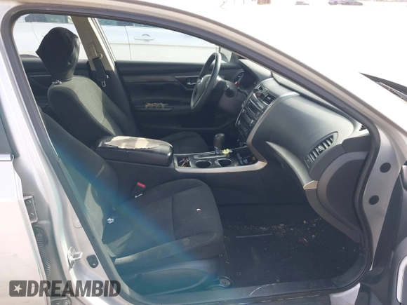 2015 Nissan Altima SV with VIN 1N4AL3AP7FC415435, listed as a IAAI auction lot 41594277 with 178,298 mi miles and . Bid and sale history available at DreamBid. Image 5.
