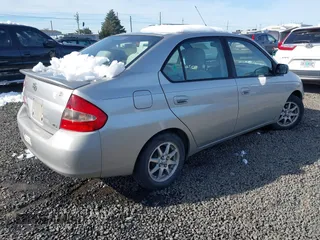2003 Toyota Prius with VIN JT2BK18U430075703, listed as a IAAI auction lot 41549511 with 260,060 mi miles. Bid and sale history available at carsss.com. Image 4.