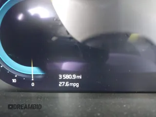 2022 Volvo XC60 Momentum z VIN YV4L12RK0N1997610, wystawiony jako IAAI lot #42202592 z przebiegiem 3580 mil mil oraz . Historia ofert i sprzedaży dostępna na DreamBid. Obrazek 15.