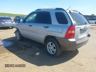 2006 Kia Sportage LX with VIN KNDJE723467202880, listed as a IAAI auction lot 41828141 with 263,068 mi miles and . Bid and sale history available at DreamBid. Image 3.