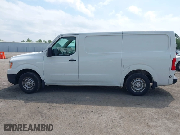 2018 Nissan NV Cargo S z VIN 1N6BF0KM7JN808869, wystawiony jako IAAI lot #42091339 z przebiegiem 242 385 mil mil oraz . Historia ofert i sprzedaży dostępna na DreamBid. Obrazek 14.