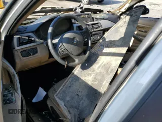 2013 BMW 3 Series 320i with VIN WBA3B1C50DK128766, listed as a Copart auction lot 86587114 with 0 mi miles and Salvage Title. Bid and sale history available at carsss.com. Image 8.