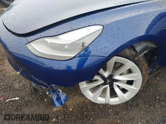 2023 Tesla Model 3 z VIN 5YJ3E1EA7PF436314, wystawiony jako IAAI lot #42340337 z przebiegiem 39 247 mil mil oraz . Historia ofert i sprzedaży dostępna na DreamBid. Obrazek 6.