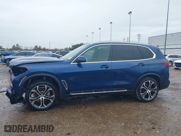 2021 BMW X5 sDrive40i with VIN 5UXCR4C0XM9G29080, listed as a IAAI auction lot 41340380 with 85,403 mi miles. Bid and sale history available at carsss.com. Image 15.