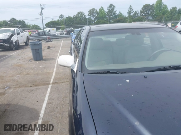 2004 Lexus ES 350 with VIN JTHBA30G445000983, listed as a IAAI auction lot 42221053 with 255,598 mi miles and . Bid and sale history available at DreamBid. Image 6.