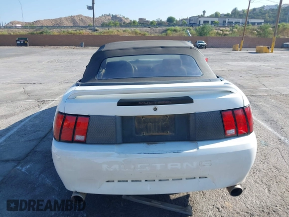 2000 Ford Mustang with VIN 1FAFP4441YF251618, listed as a IAAI auction lot 42439813 with 197,178 mi miles and . Bid and sale history available at DreamBid. Image 16.