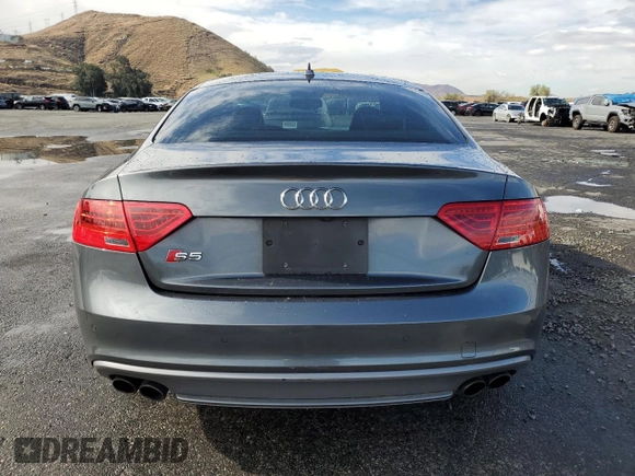 2017 Audi S5 z VIN WAUC4AFR6HA000665, wystawiony jako Copart lot #42723335 z przebiegiem 61 619 mil mil oraz Szkody całkowita. Historia ofert i sprzedaży dostępna na DreamBid. Obrazek 6.
