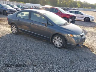 2009 Honda Civic LX z VIN 2HGFA16589H366444, wystawiony jako IAAI lot #42144313 z przebiegiem 241 147 mil mil oraz . Historia ofert i sprzedaży dostępna na DreamBid. Obrazek 1.