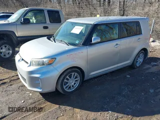 2015 Scion xB with VIN JTLZE4FE7FJ069178, listed as a IAAI auction lot 41450548 with 135,278 mi miles. Bid and sale history available at carsss.com. Image 2.
