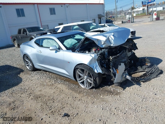 2018 Chevrolet Camaro 1LT with VIN 1G1FB1RS8J0139107, listed as a IAAI auction lot 41883135 with 1 mi miles. Bid and sale history available at carsss.com. Image 1.