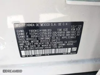 2024 Honda HR-V Sport with VIN 3CZRZ1H55RM736696, listed as a IAAI auction lot 41110765 with 7,644 mi miles. Bid and sale history available at carsss.com. Image 9.