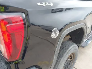 2019 GMC Sierra 1500 SLT z VIN 1GTU9DED3KZ118083, wystawiony jako IAAI lot #42056860 z przebiegiem 86 875 mil mil oraz . Historia ofert i sprzedaży dostępna na DreamBid. Obrazek 19.