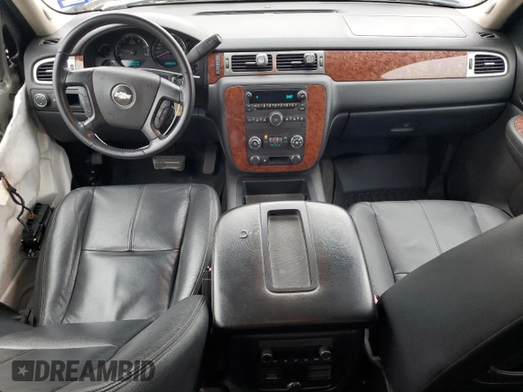 2007 Chevrolet Avalanche with VIN 3GNEC12057G243185, listed as a Copart auction lot 52642365 with 132,834 mi miles and Salvage Title. Bid and sale history available at DreamBid. Image 8.