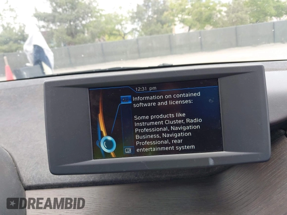 2017 BMW i3 z VIN WBY1Z8C5XHV889564, wystawiony jako IAAI lot #42239516 z przebiegiem 54 400 mil mil oraz . Historia ofert i sprzedaży dostępna na DreamBid. Obrazek 19.