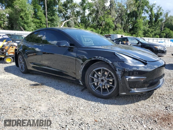 2021 Tesla Model 3 Standard Range Plus z VIN 5YJ3E1EA4MF942646, wystawiony jako Copart lot #56819945 z przebiegiem 39 599 mil mil oraz Nie do naprawy • Non repairable. Historia ofert i sprzedaży dostępna na DreamBid. Obrazek 4.