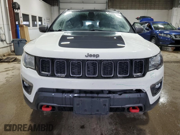 2019 Jeep Compass Trailhawk with VIN 3C4NJDDB5KT703542, listed as a Copart auction lot 54506705 with 86,178 mi miles and Salvage Title. Bid and sale history available at DreamBid. Image 5.