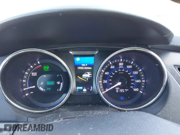 2014 Hyundai Sonata Hybrid Limited with VIN KMHEC4A46EA110201, listed as a IAAI auction lot 41427483 with 81,957 mi miles. Bid and sale history available at carsss.com. Image 7.