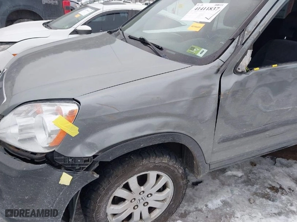 2006 Honda CR-V EX with VIN SHSRD77806U431103, listed as a IAAI auction lot 41411837 with 174,162 mi miles. Bid and sale history available at carsss.com. Image 12.