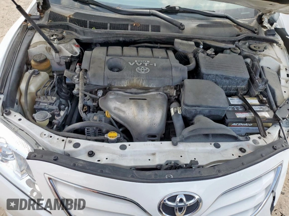 2010 Toyota Camry z VIN 4T1BF3EK9AU528161, wystawiony jako Copart lot #59441395 z przebiegiem 110 663 mil mil oraz Czysty tytuł • Clean title. Historia ofert i sprzedaży dostępna na DreamBid. Obrazek 11.