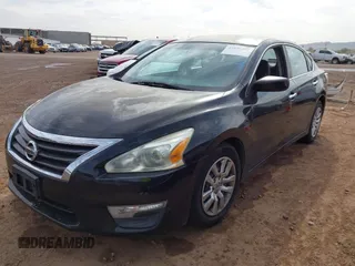 2015 Nissan Altima 2.5 S with VIN 1N4AL3APXFN880666, listed as a IAAI auction lot 41895242 with 213,649 mi miles. Bid and sale history available at carsss.com. Image 2.