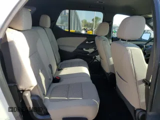 2022 Chevrolet Traverse LS with VIN 1GNERLKW2NJ171338, listed as a Copart auction lot 70129854 with 37,895 mi miles and Salvage Title. Bid and sale history available at carsss.com. Image 11.