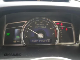 2006 Honda Civic z VIN JHMFA362X6S021709, wystawiony jako Copart lot #58957005 z przebiegiem 228 757 mil mil oraz Szkoda całkowita • Salvage title. Historia ofert i sprzedaży dostępna na DreamBid. Obrazek 9.
