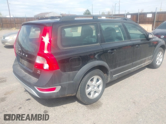 2008 Volvo XC70 with VIN YV4BZ982X81014600, listed as a IAAI auction lot 41905997 with 132,842 mi miles and . Bid and sale history available at DreamBid. Image 4.
