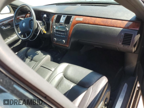 2006 Cadillac DTS Professional z VIN 1GEEH06Y96U500890, wystawiony jako Copart lot #49644035 z przebiegiem 72 041 mil mil oraz Szkoda całkowita • Salvage title. Historia ofert i sprzedaży dostępna na DreamBid. Obrazek 8.