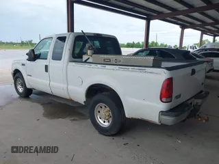 2003 Ford F-250 XL с VIN 1FTNX20P33EB84979, выставлен на аукционе IAAI как лот 42322784 с пробегом 185 952 миль миль и . История ставок и продаж доступна на DreamBid. Изображение 3.