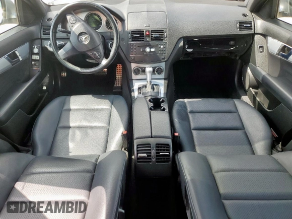 2008 Mercedes-Benz C 300 Sport z VIN WDDGF54X48R012280, wystawiony jako Copart lot #60871115 z przebiegiem 137 219 mil mil oraz Czysty tytuł • Clean title. Historia ofert i sprzedaży dostępna na DreamBid. Obrazek 8.