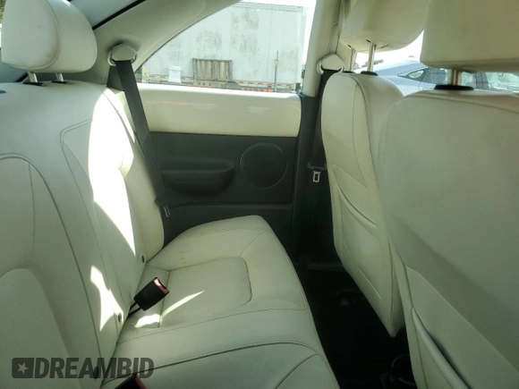 2008 Volkswagen Beetle with VIN 3VWFG31C68M511900, listed as a Copart auction lot 74089294 with 88,345 mi miles and Clean Title. Bid and sale history available at DreamBid. Image 10.