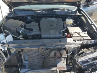 2023 Toyota Tacoma SR5 z VIN 3TMDZ5BN7PM140616, wystawiony jako Copart lot #51951945 z przebiegiem 30 274 mil mil oraz Szkoda całkowita • Salvage title. Historia ofert i sprzedaży dostępna na DreamBid. Obrazek 12.