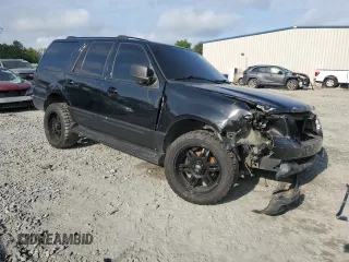 2003 Ford Expedition Special Service z VIN 1FMPU15LX3LB92148, wystawiony jako Copart lot #54656585 z przebiegiem 257 810 mil mil oraz Szkoda całkowita • Salvage title. Historia ofert i sprzedaży dostępna na DreamBid. Obrazek 4.
